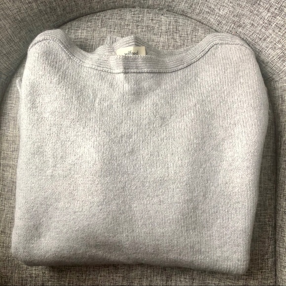 Wilfred Aritzia 100% Wool Sweater